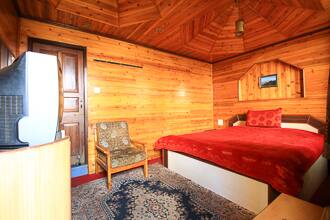 Hotel Broadway, Darjeeling 3